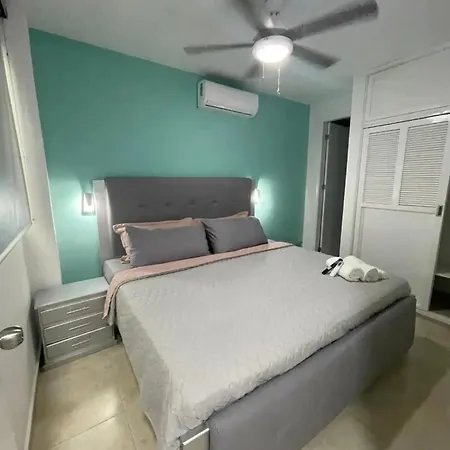 Miami - Luxury Hotel 3*